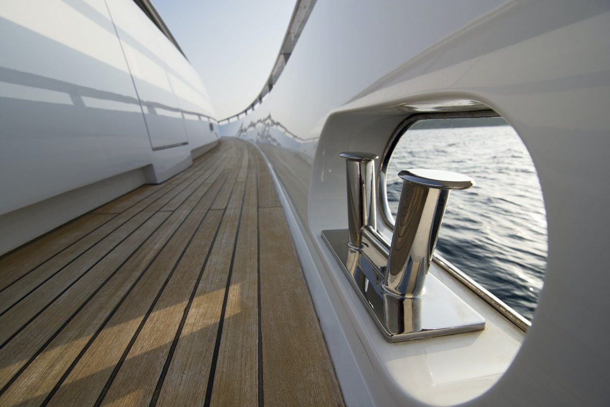 private_yacht_deck-1